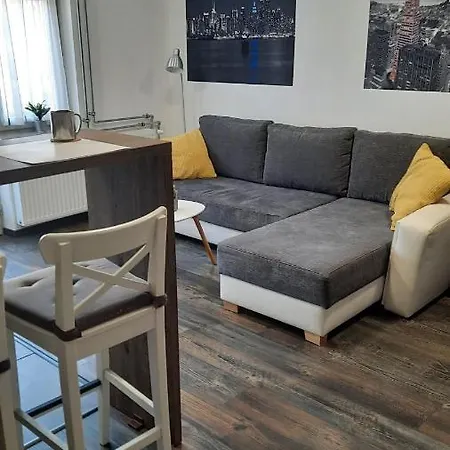 Pete Lajos Design Apartment