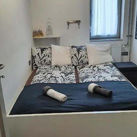 Apartment Pete Lajos Design *