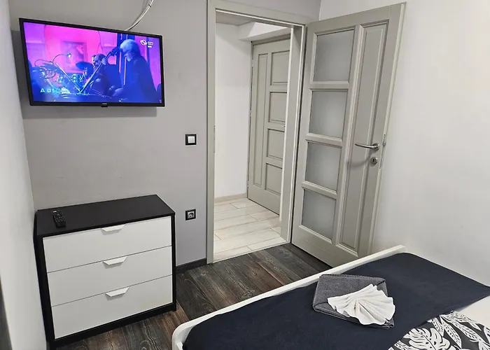 Pete Lajos Design דירה *